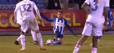 王曼昱横扫华裔名将，王楚钦11-4降维打击，国乒8-0韩国豪取5连胜