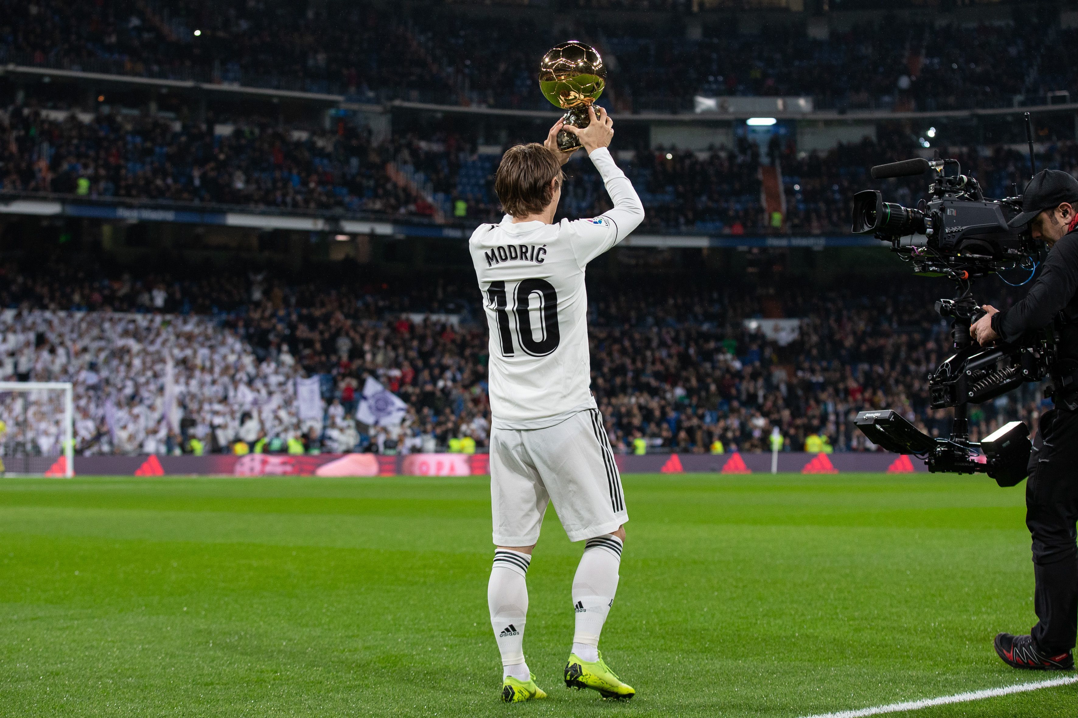 有前科！快船去年曾将塔克和海兰德送回家，后面二人均被交易