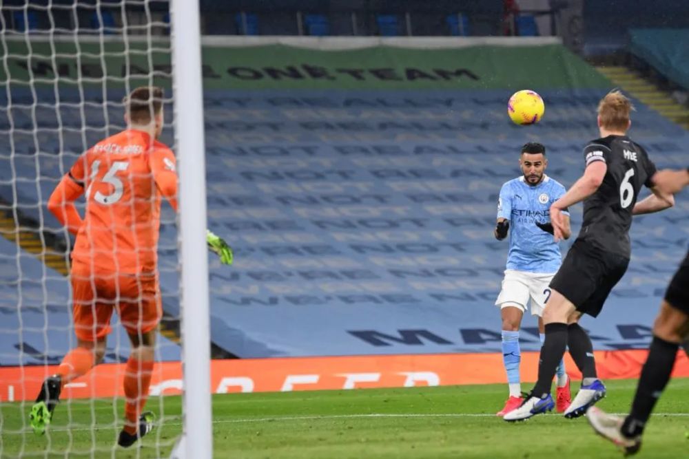 巴萨严打黄牛票！百起转售案震撼揭露，法兰克福战役前瞻