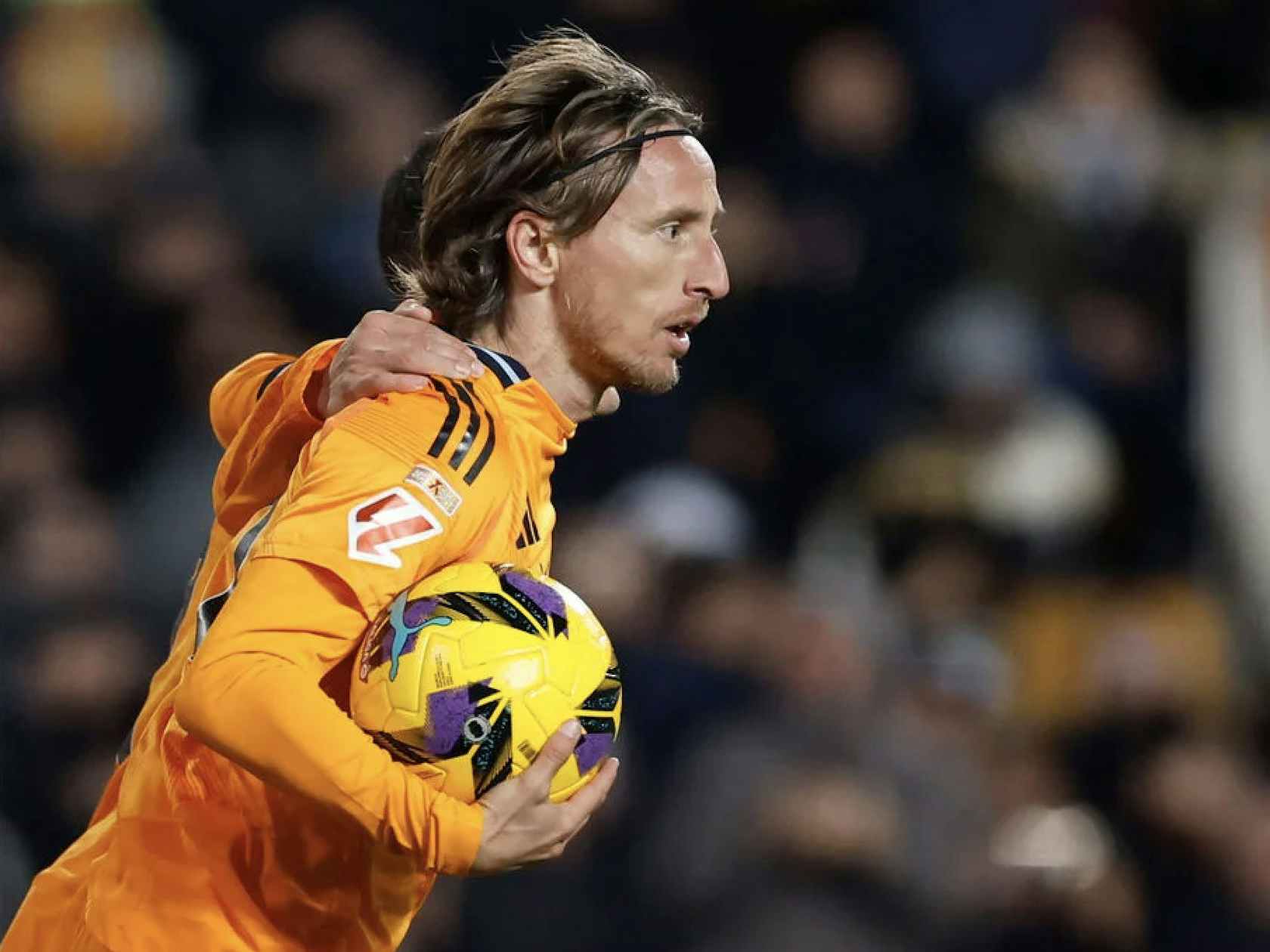 国安董事长周金辉赛前更衣室动员：今天就一个字，干！