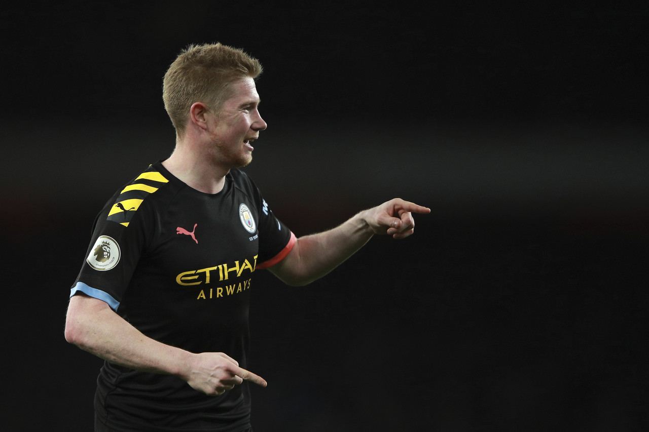 前队友：曾和马拉多纳开车出行，交警把我们拦住只为和他合影